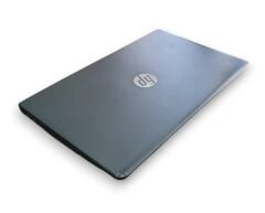 2. EL HP 15-CB008NT INTEL i7-7700HQ / 8GB / 512GB SSD+ 1TB HDD/ GTX 1050 4GB
