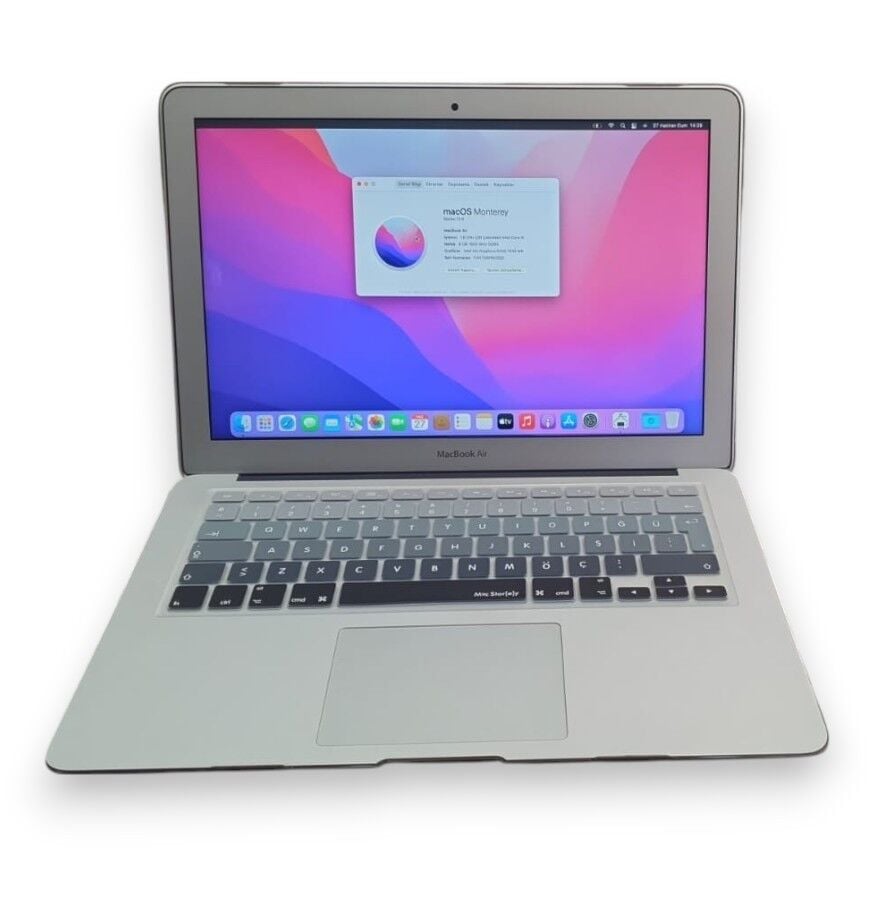 APPLE MACBOOK AIR 2015 INTEL i5 / 8GB / 500GB / 13'' RETİNA EKRAN + KASA VE KLAVYE KILIFI